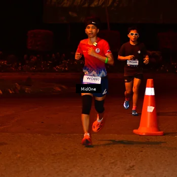 Runner Photo 7703170