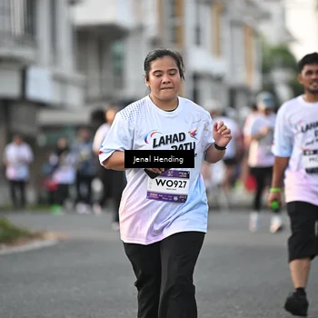 Runner Photo 7703184