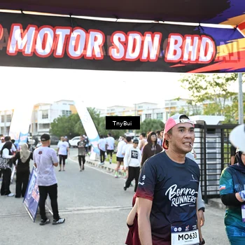 Runner Photo 7703189