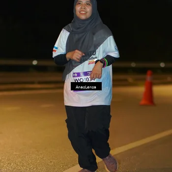 Runner Photo 7703190
