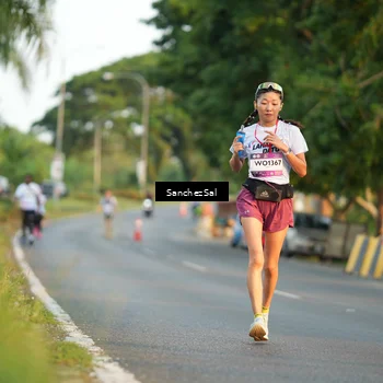 Runner Photo 7703202