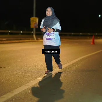 Runner Photo 7703210