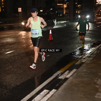 Runner Photo 7703229