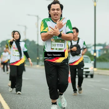 Runner Photo 7703231