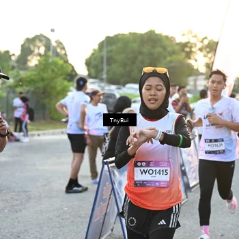Runner Photo 7703234