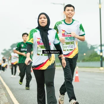 Runner Photo 7703236