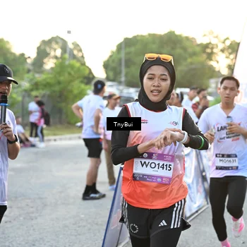 Runner Photo 7703245