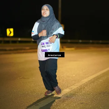 Runner Photo 7703255