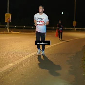 Runner Photo 7703256