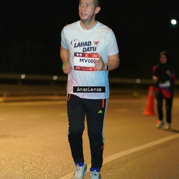 Runner Photo 7703261