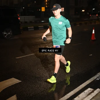 Runner Photo 7703267