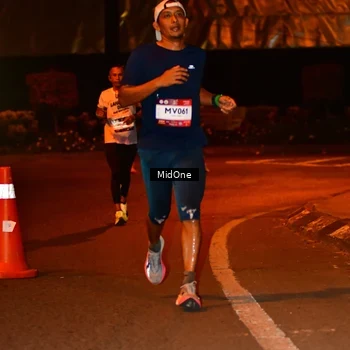 Runner Photo 7703276