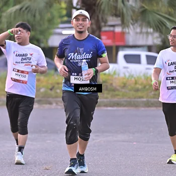 Runner Photo 7703281