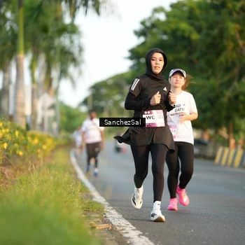 Runner Photo 7703287