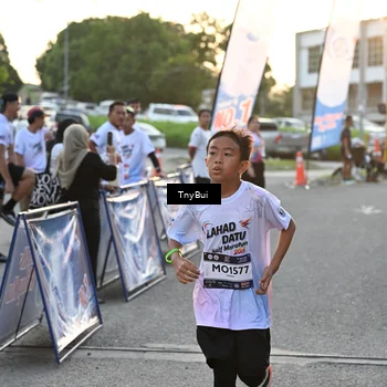 Runner Photo 7703289