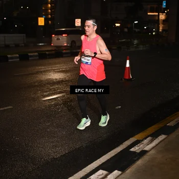 Runner Photo 7703293