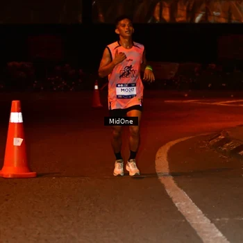 Runner Photo 7703297