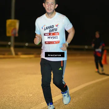 Runner Photo 7703300