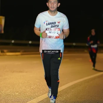 Runner Photo 7703302