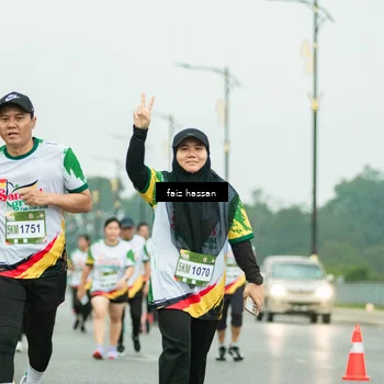 Runner Photo 7703308