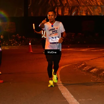 Runner Photo 7703310