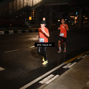 Runner Photo 7703312