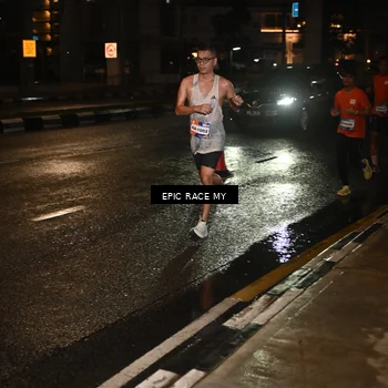 Runner Photo 7703333
