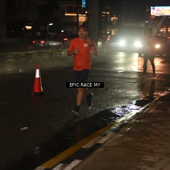 Runner Photo 7703358