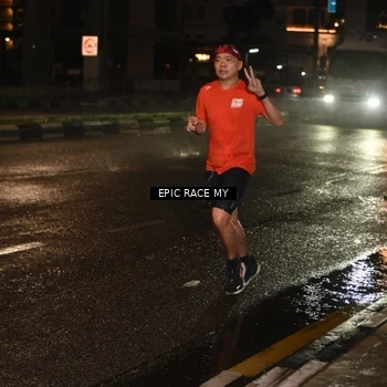 Runner Photo 7703374