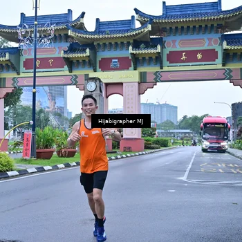 Runner Photo 7703390