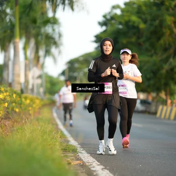 Runner Photo 7703391