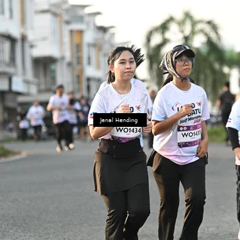 Runner Photo 7703398