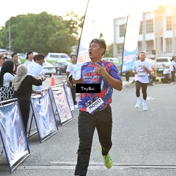 Runner Photo 7703409