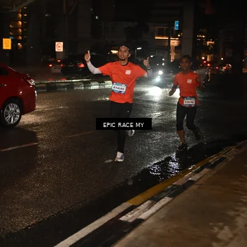 Runner Photo 7703412