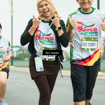Runner Photo 7703415