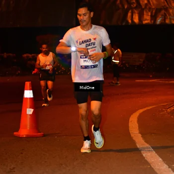 Runner Photo 7703418