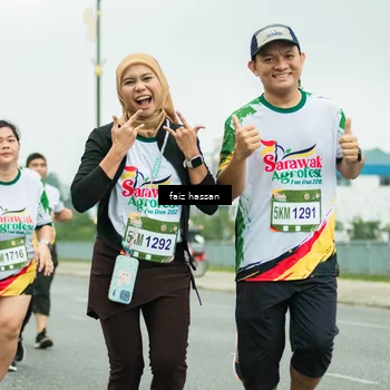 Runner Photo 7703420