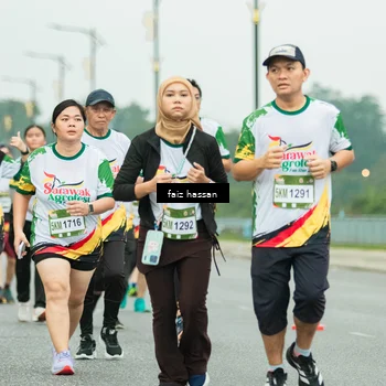Runner Photo 7703425