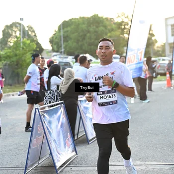 Runner Photo 7703436