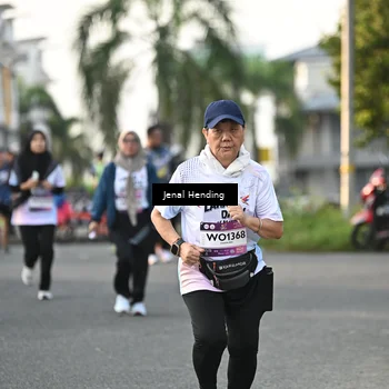 Runner Photo 7703446