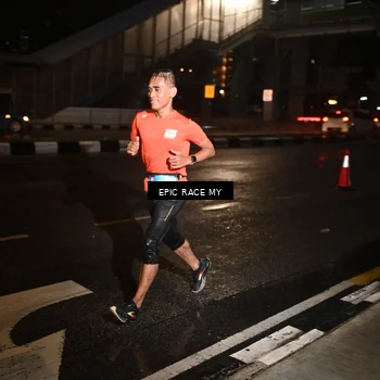 Runner Photo 7703447