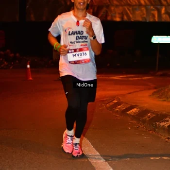 Runner Photo 7703448