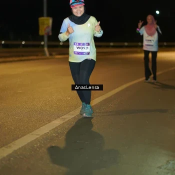 Runner Photo 7703449