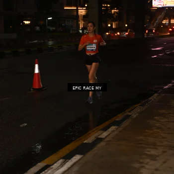 Runner Photo 7703462