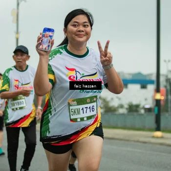 Runner Photo 7703468