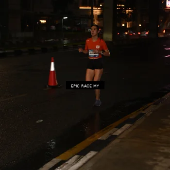 Runner Photo 7703471