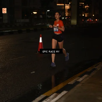 Runner Photo 7703481