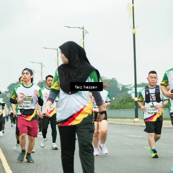 Runner Photo 7703484
