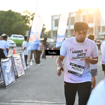 Runner Photo 7703487