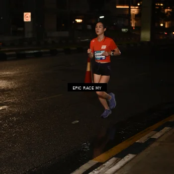 Runner Photo 7703491